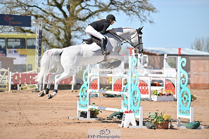 240420A-134900-11499 - Cls 7, 2 Star Medium Tour 1.35m