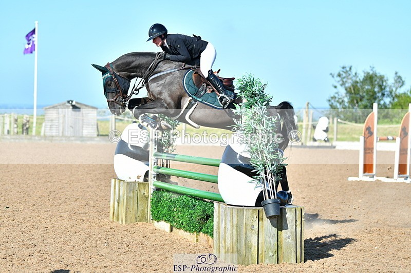 230526A-090028-00768 - Cls 1 Snr 1.05m + 1.10m Open