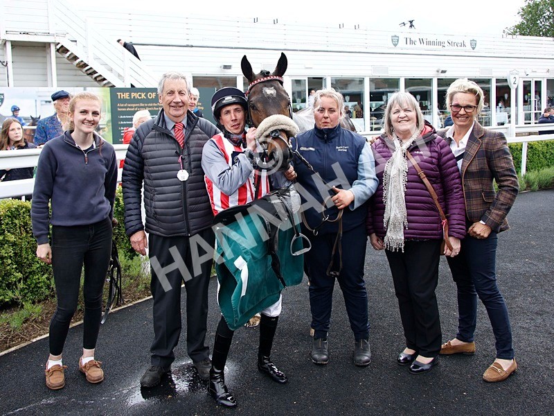 240525-Race 5-Betweenthesticks-8 - Race 5