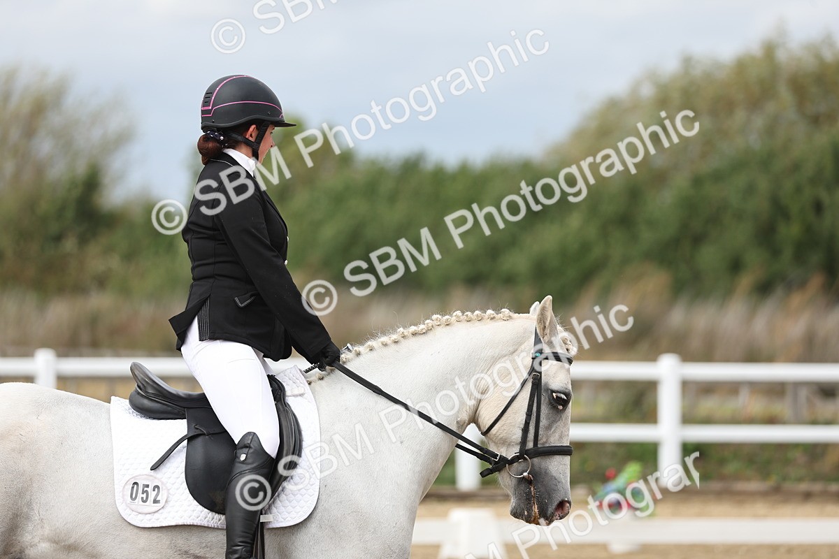 SBM_002612 - Class 7 - Novice 2 Warm Up