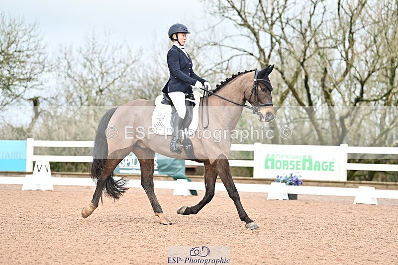 240218A-102139-05501 - 119-Shona.Mclauchlan-Diamond.Darco