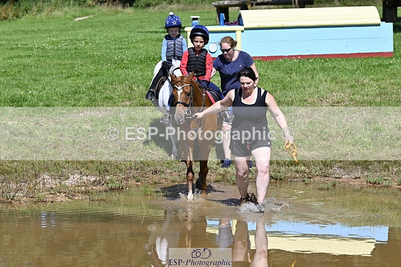 240728B-111328-01188 - Gemma's Group XC