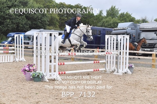 BPP_7132 - CLASS 4 Senior Newcomers/ 1.10m Open