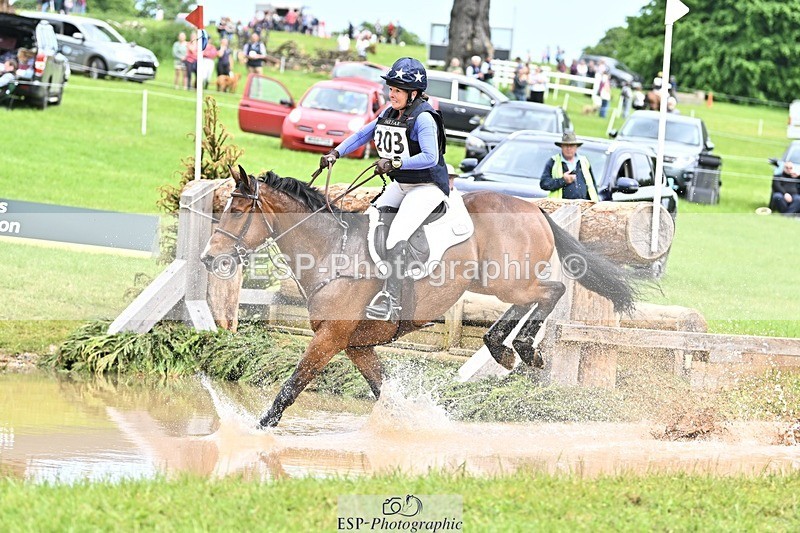 240525-144343-16044 - 203-OAKPORT_WEST_COAST_EXPRESS-Emma_Wilkes