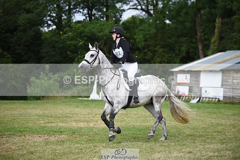 240630-143808-02258 - 702-Sarah_Williams-Tubber_Biscuit
