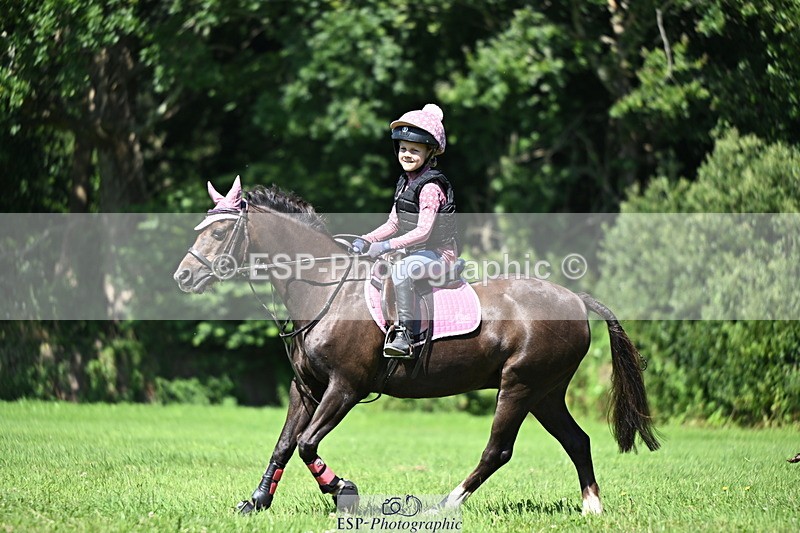 240729B-142726-02788 - Abbie's Group XC