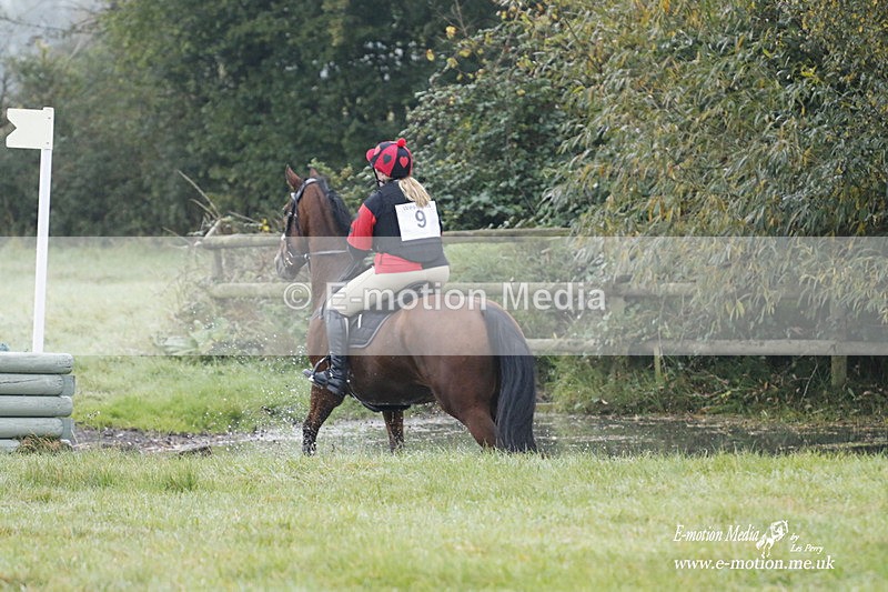 WWHT 171021 0402 - Novice Restricted (0.80m)  17/10/21