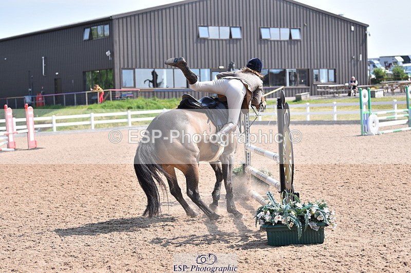 230609A-100624-00271 - Cls 8 British Novice & 90cm Open