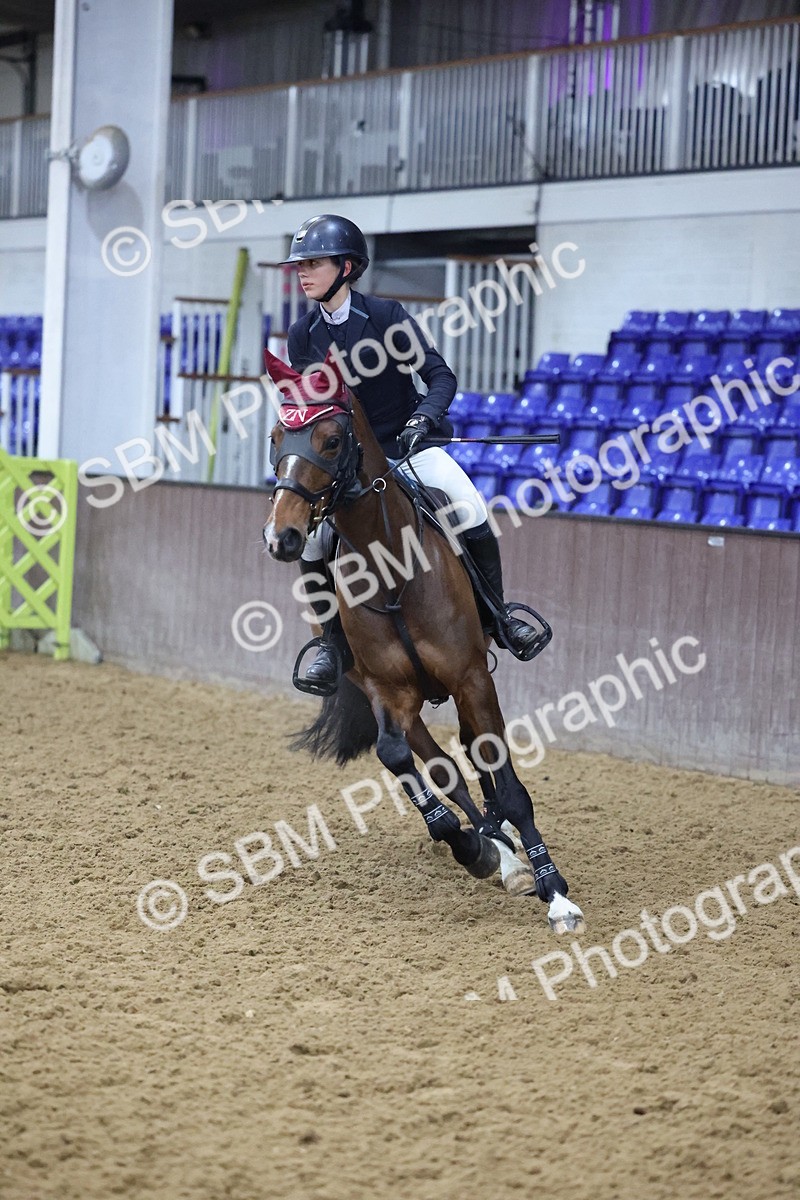 SBM_003474 - Class 11 - Blue Chip Pony Newcomers - 1.00m Open