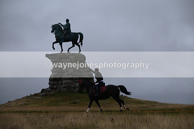 DSC_1705 - Time at Statue 12:13 to 12:32