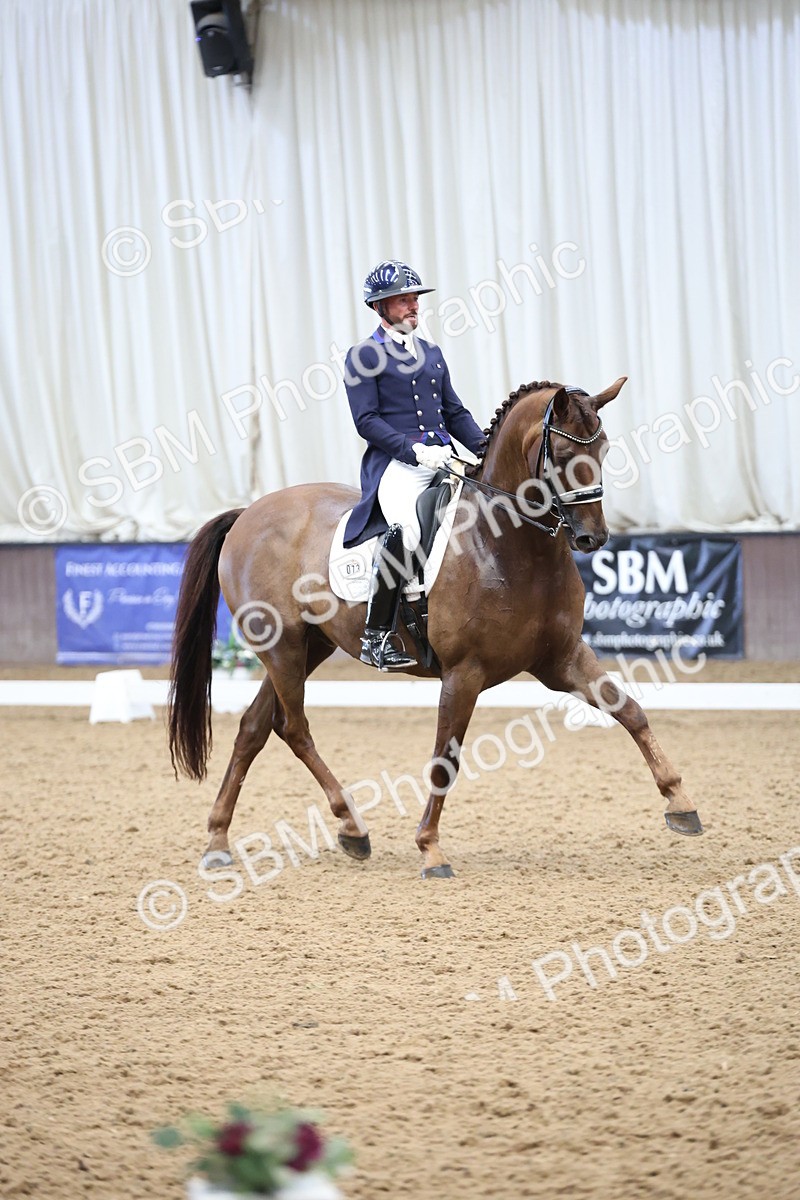 SBM_004808 - Class 9 - FEI Inter 1 Gold - 16.59-17.47