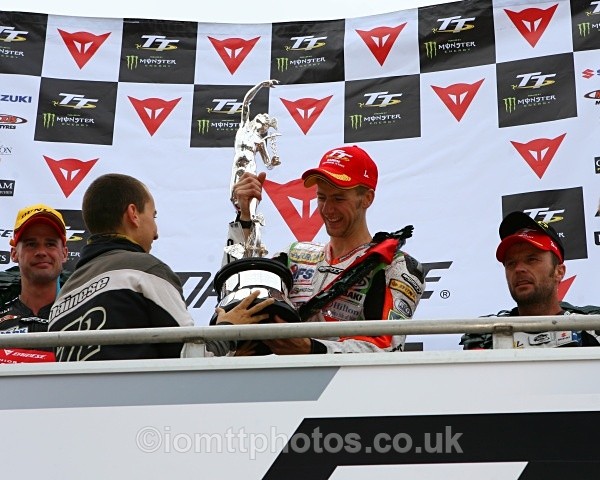  - Senior Race - TT 2010