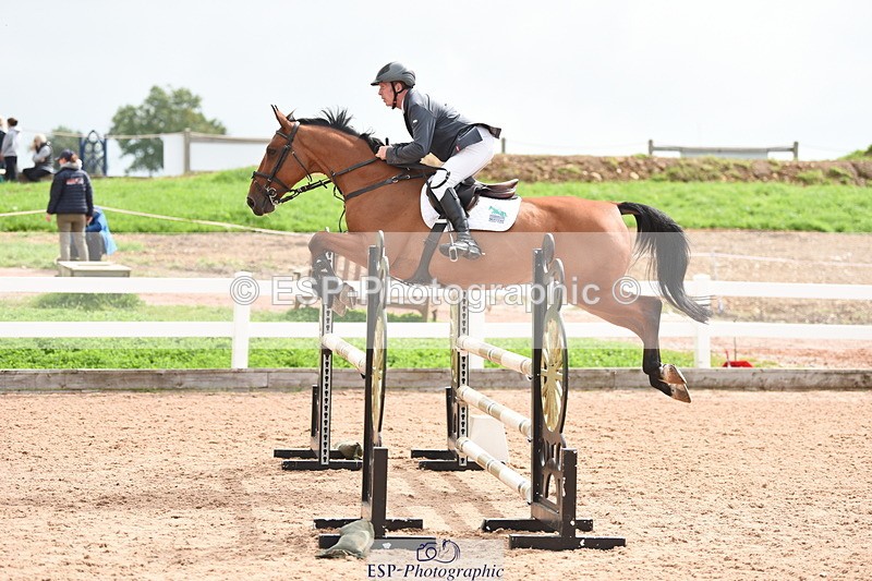 230902A-121208-00960 - Cls 9 1.10m Amateur Quali