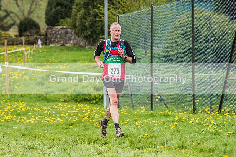 3 Peaks-2995 - The 3 Peaks Race - The Finish - Saturday 29th April 2023
