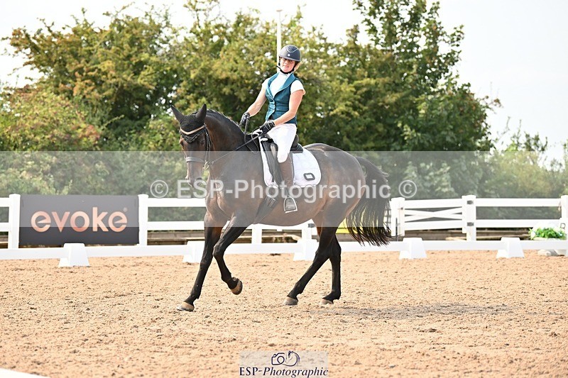 250816-153100-05875 - 036-Georgina.YoungMinuet1v