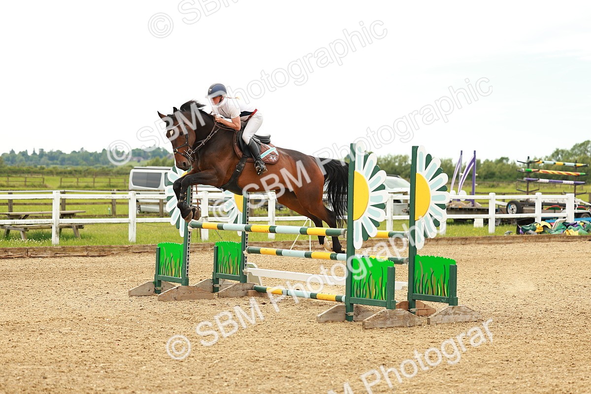SBM_002104 - Class 4 - Senior Newcomers - 1.10m