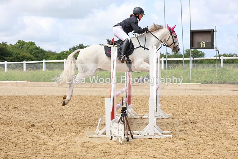 3E7A3047 - Class 4: Senior British Novice/90cm open