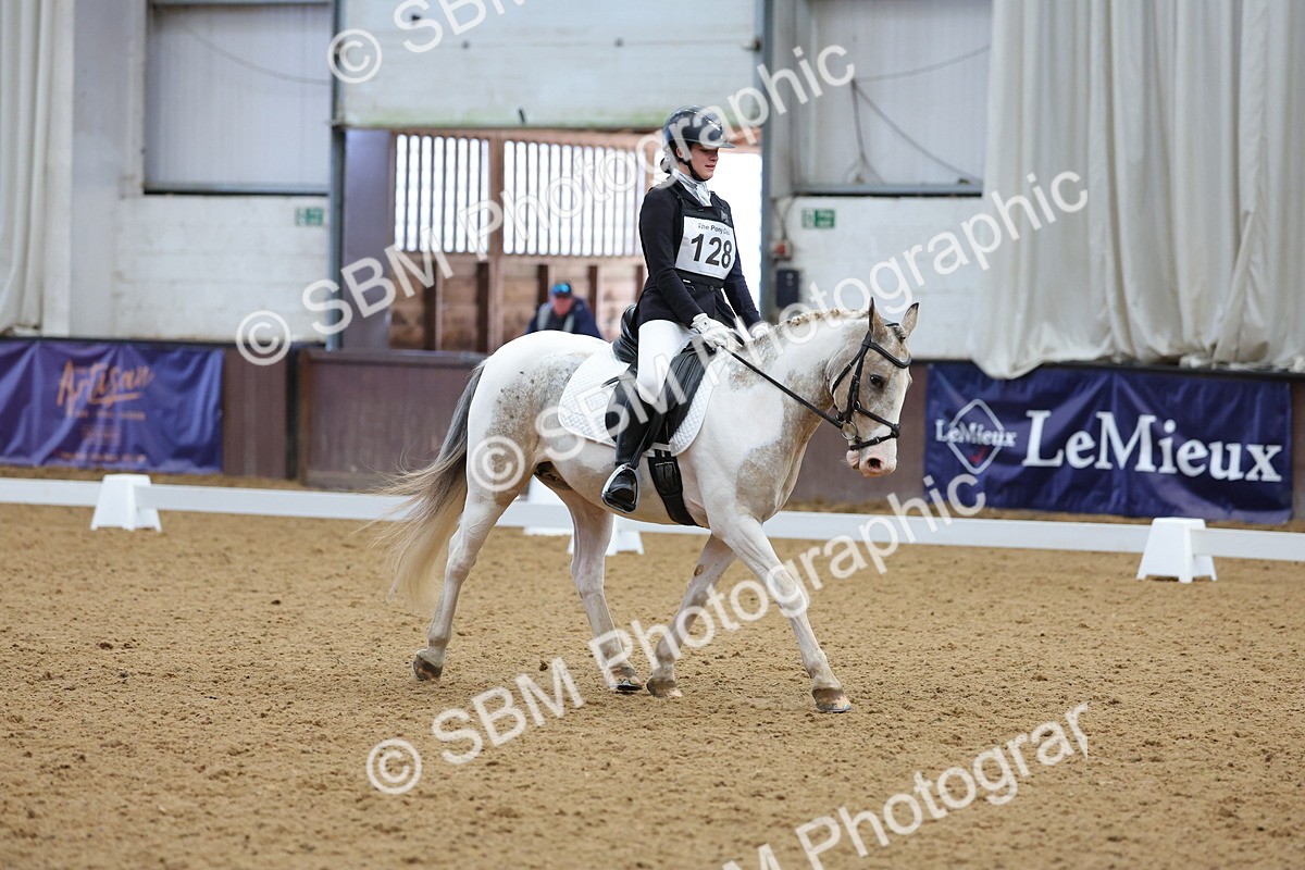SBM_002661 - Novice