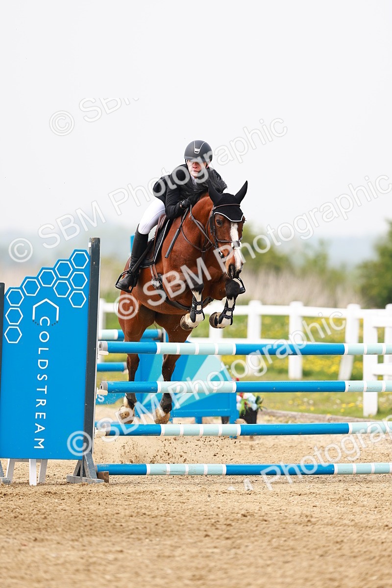  - Class 18 - Senior Newcomers - 1.10m