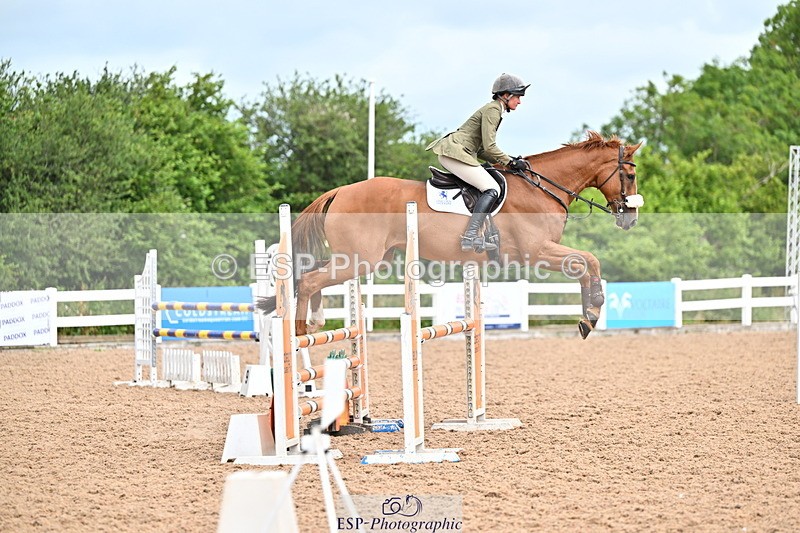 240703A-105709-00085 - Cls 02 Snr Disc & 1.00m Open