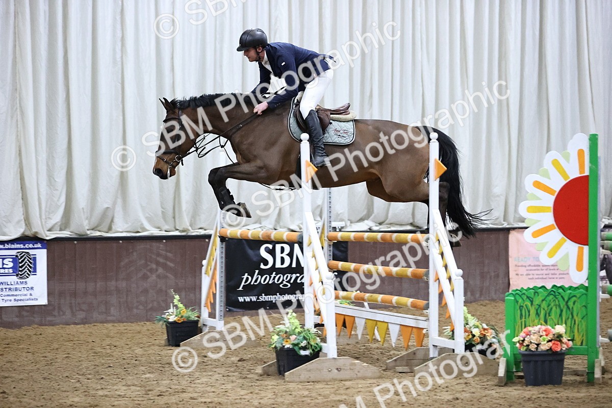 SBM_002082 - Class 5 - Senior Foxhunter - 1.20m Open