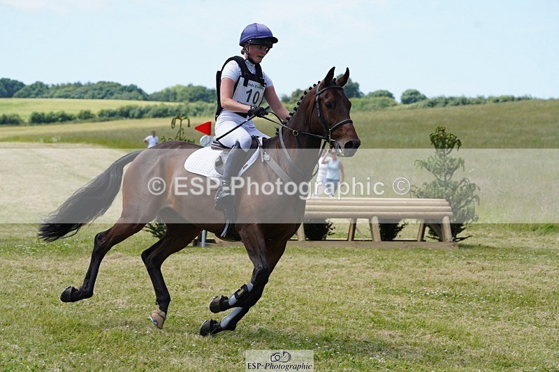 240629X-112008-1542 - 010-Georgie_Selley-VICARSTOWN_VICTOR