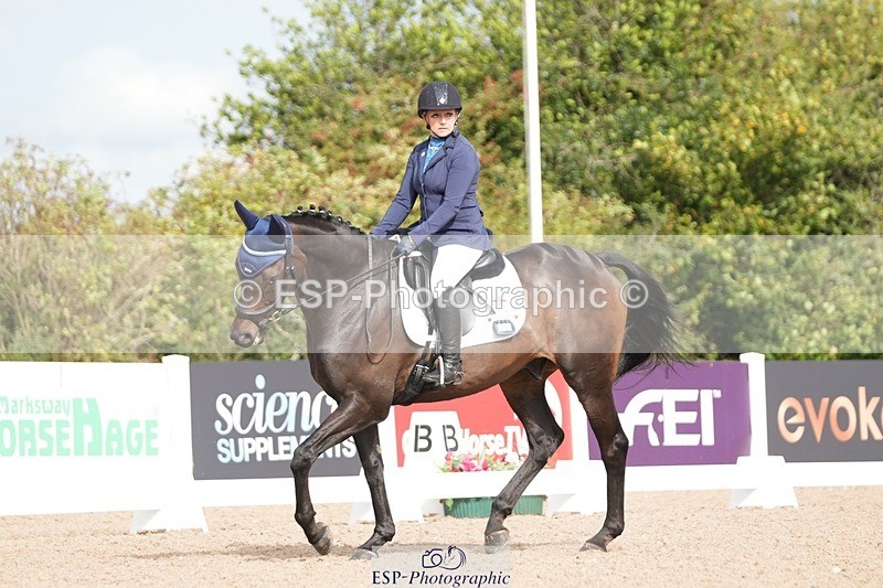 250906-103450-01271 - 033-Caroline.HeardNever.Wait