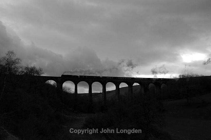 JL 28.3.15 LMS Royal Scot No. 46115 1Z87 Carlisle - Euston, Smardale - Smardale viaduct