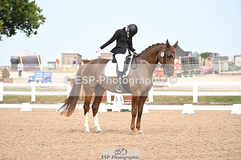 250816-152417-06178 - 121-Daisy.HedgesFelicia.v