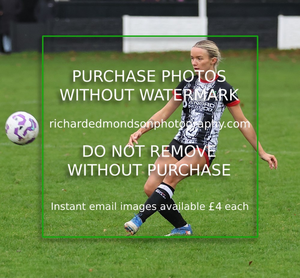 533A3858 - Kendal Town Ladies vs Abbeytown (9/11/25)