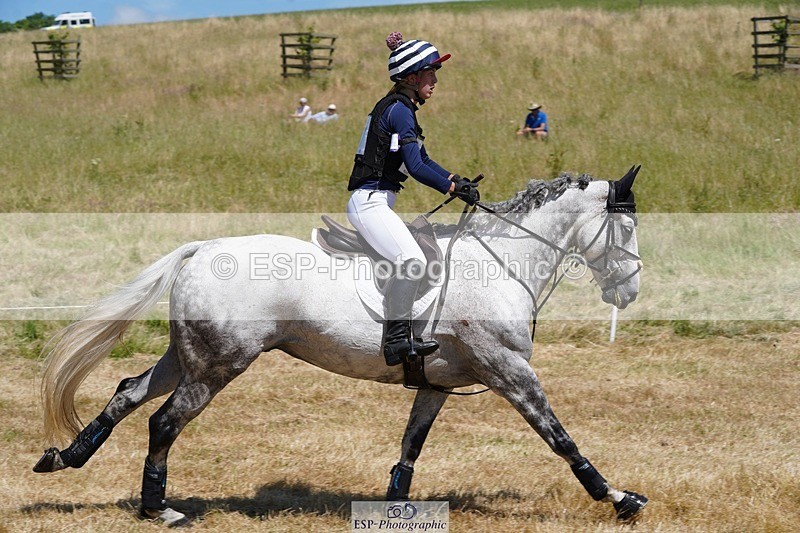 240629X-134920-3028 - 177-Coco_Smythe-MACHAS_GREY