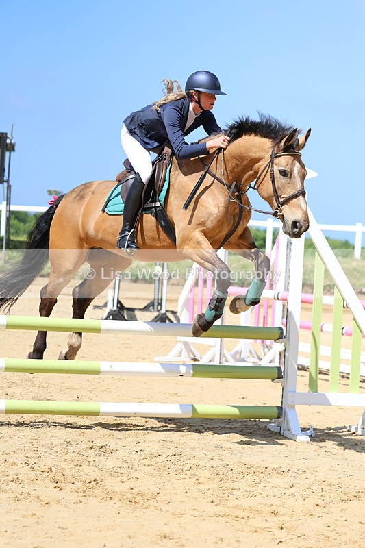 3E7A9567 - Class 8: Senior 80cm