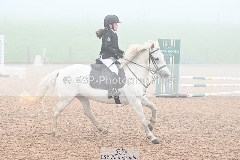 240907A-092734-00117 - Cls 1 Pony Intro 70cm