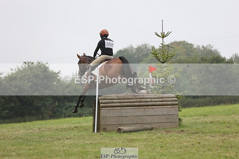 240901A-130410-08998 - 358-Georgina.Ewell-LASAIRFHIONA