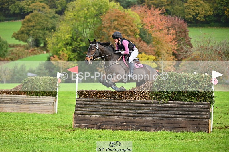 251025A-105443-16923 - D-363-Florrie.Ball