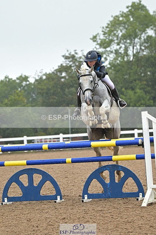 240925A-141146-01069 - Cls 5 Foxhunter and 1.20m Open