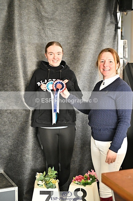 260214-130358-03845 - Cls 15 Medium Silver Presentations