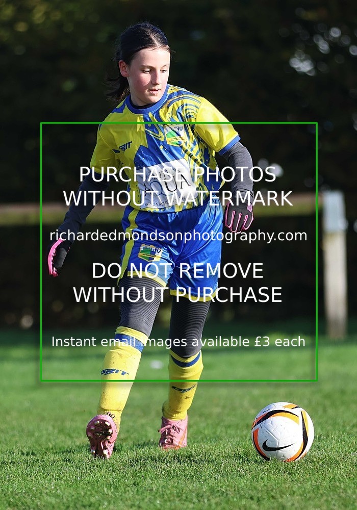 533A3160 - Kendal United Girls U9 gallery
