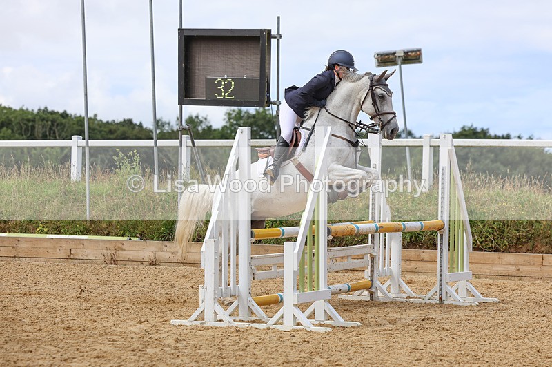 3E7A9992 - Class 9: Senior British Novice/90cm open