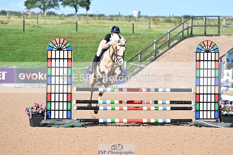 260626-180217-00911 - Cls 3 Pony Newcomers and 1m Open