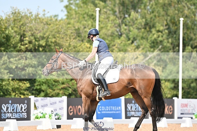 250816-131814-04646 - 092-Nikki.HandHigher.Ground