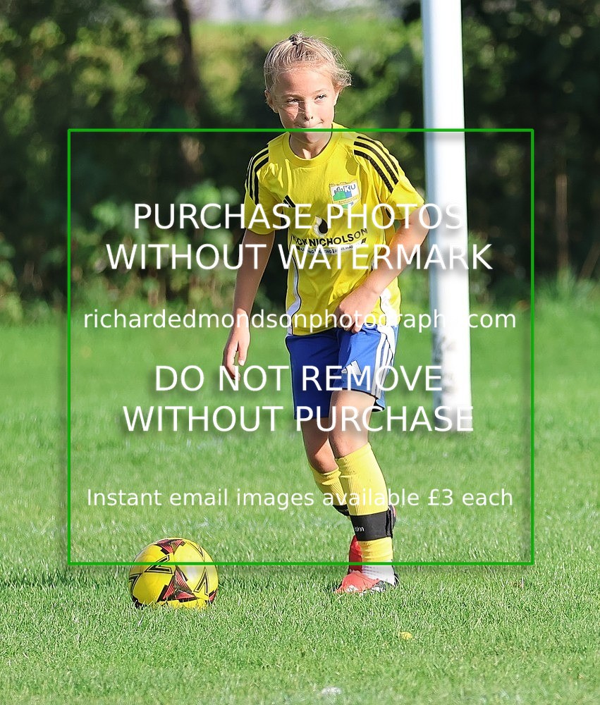 533A7104 - Kendal United U9 vs Heathwaite Youth United U10 (19/9/26)