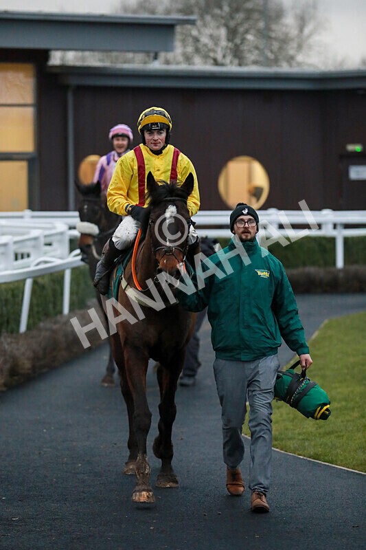 100225-Race 4-Onesoc-5842 - Race 4