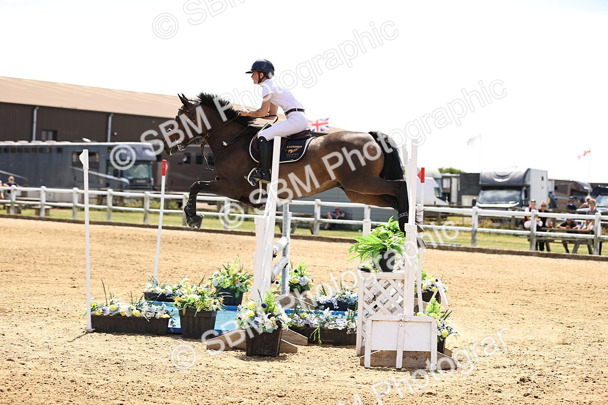 SBM_001227 - Class 16 - GFS Senior Newcomers 1.25m