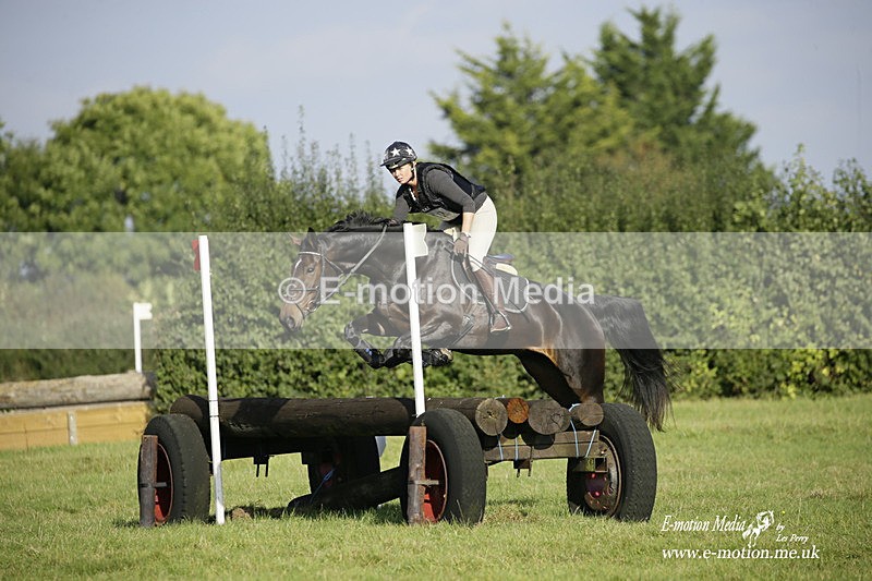  WWHT 171021 4014 - Open (1.00m)  17/10/21