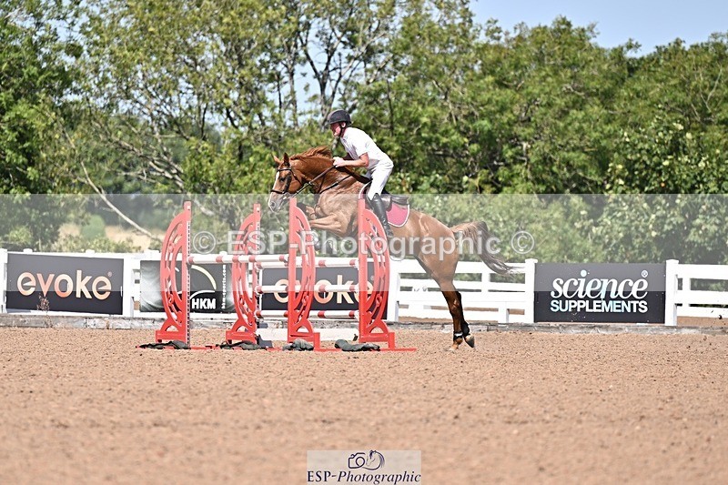 260812-124929-00511 - Cls 6 Foxhunter and 1.20m