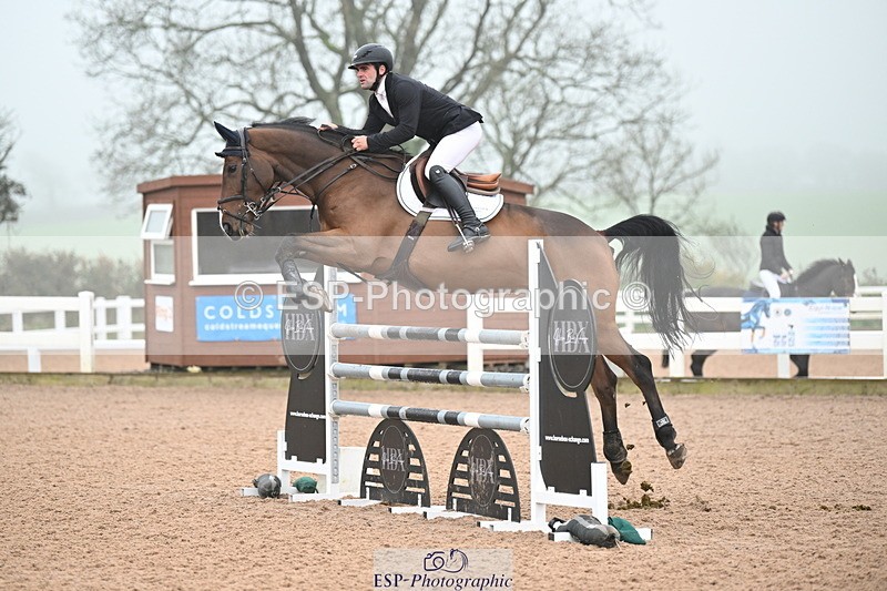 241102A-121118-04493 - SAT Cls 15 Foxhunter and 1.20m Open