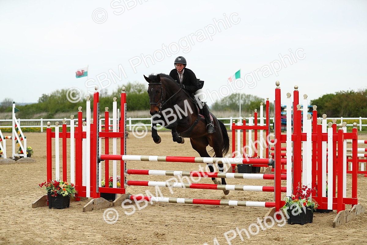 SBM_000276 - Class 2 - Senior British Novice 90cm