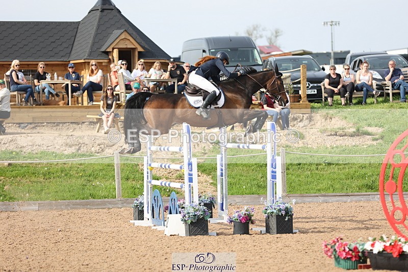 240511A-171220-15250 - Cls 38 National 1.40m Open