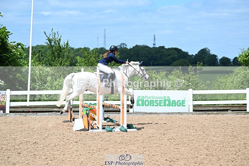 240609A-120004-04385 - Cls 23 Pony Intro 70cm